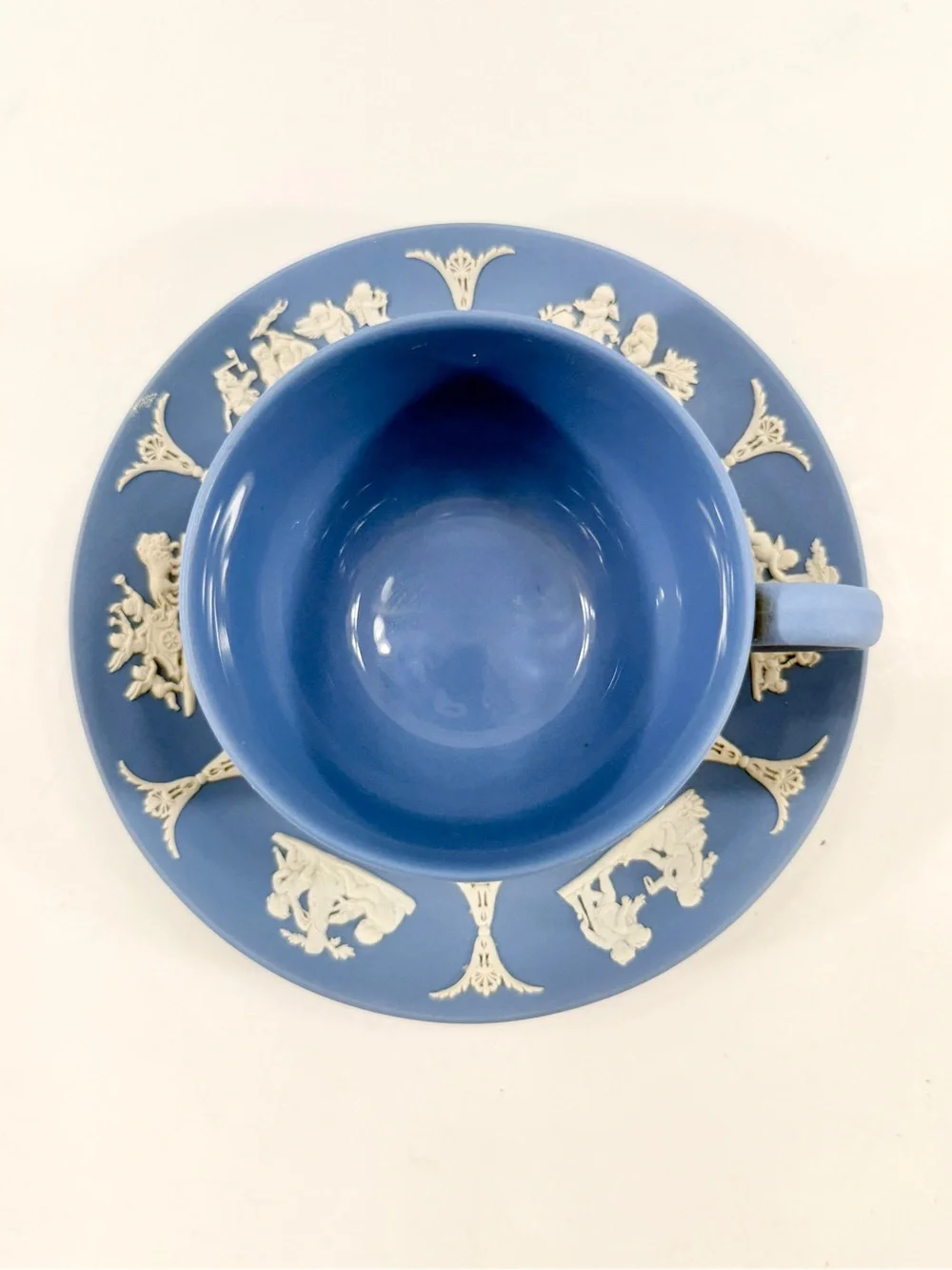 1953 Wedgwood Jasperware Teacup Cup & Saucer, Sacrifice Figures, Pale Blue‎ RARE